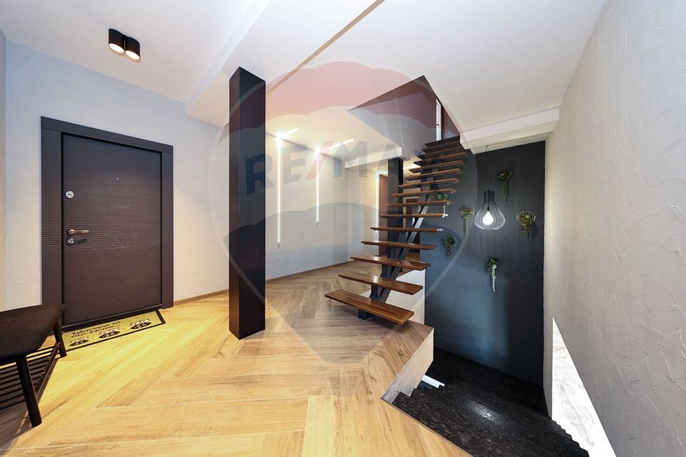608sq.m Proprietate specială for sale, Ghimbav Livada area