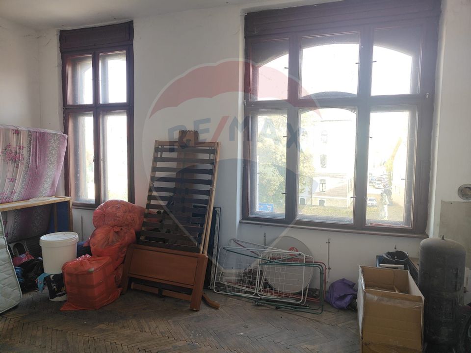 Apartament 2 camere + apartament cu 1 camera de vânzare ultracentral