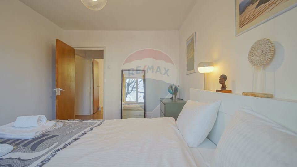 Apartament cu 3 camere de închiriat B-dul Victoriei