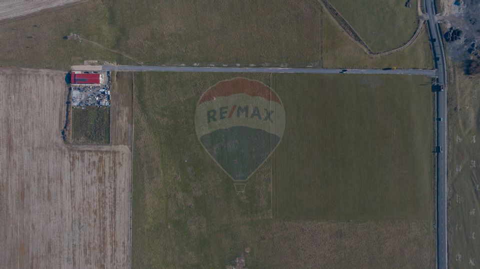 Teren 11,600mp Râșnov / DN 73 zona Tabăra, bonus un teren de 3000 mp