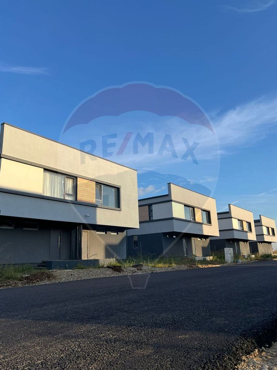 4 room House / Villa for sale