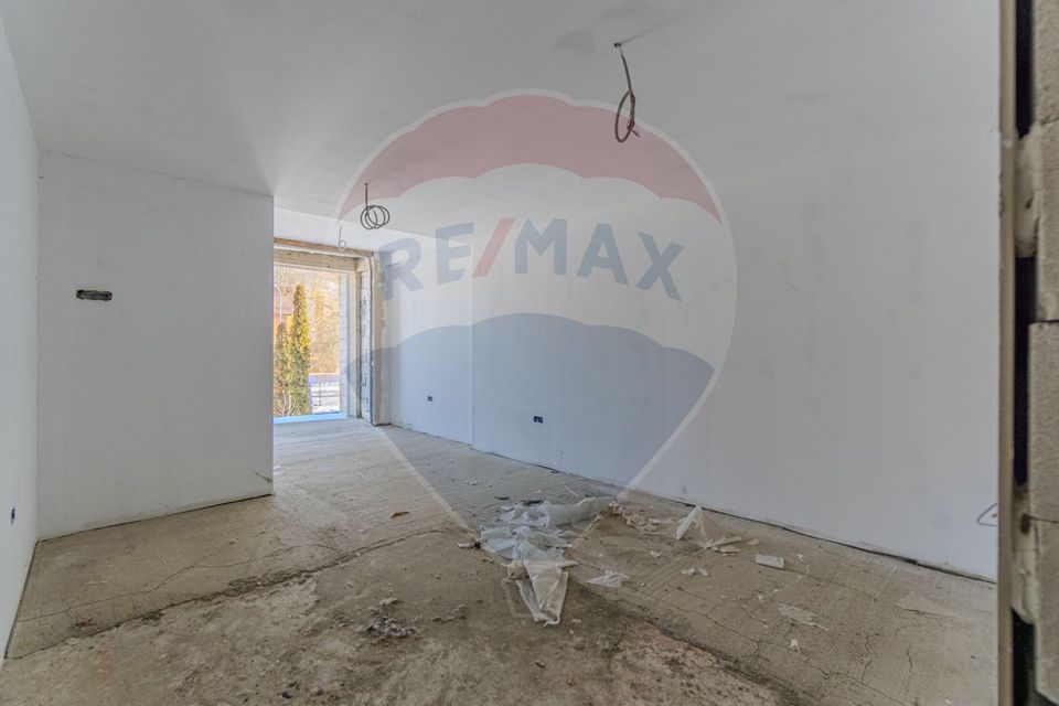 Activ Hotelier SubEvaluat | 18.000 mp construiti | 3 ha teren | BRASOV