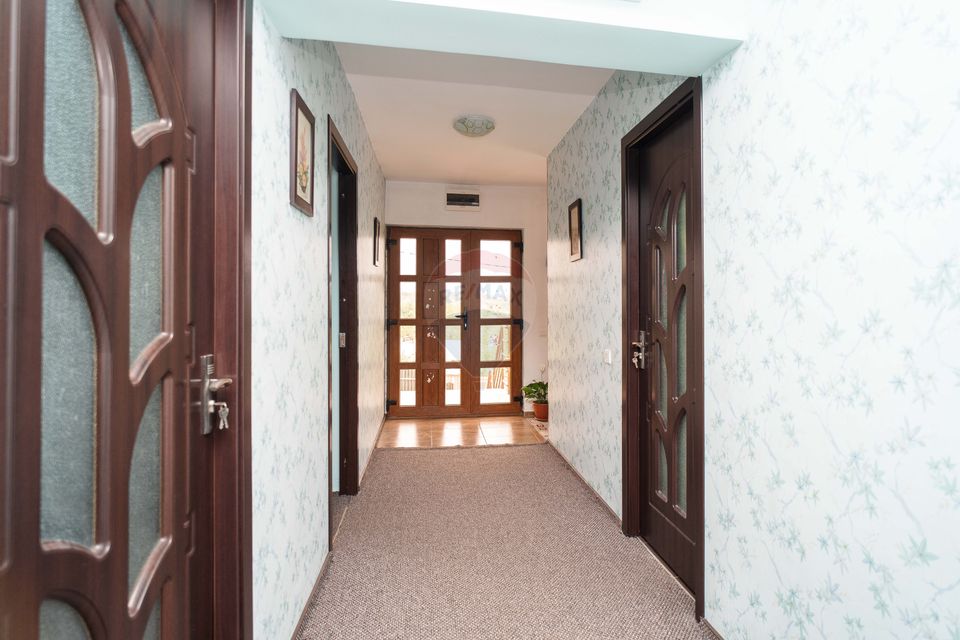 5 room House / Villa for sale