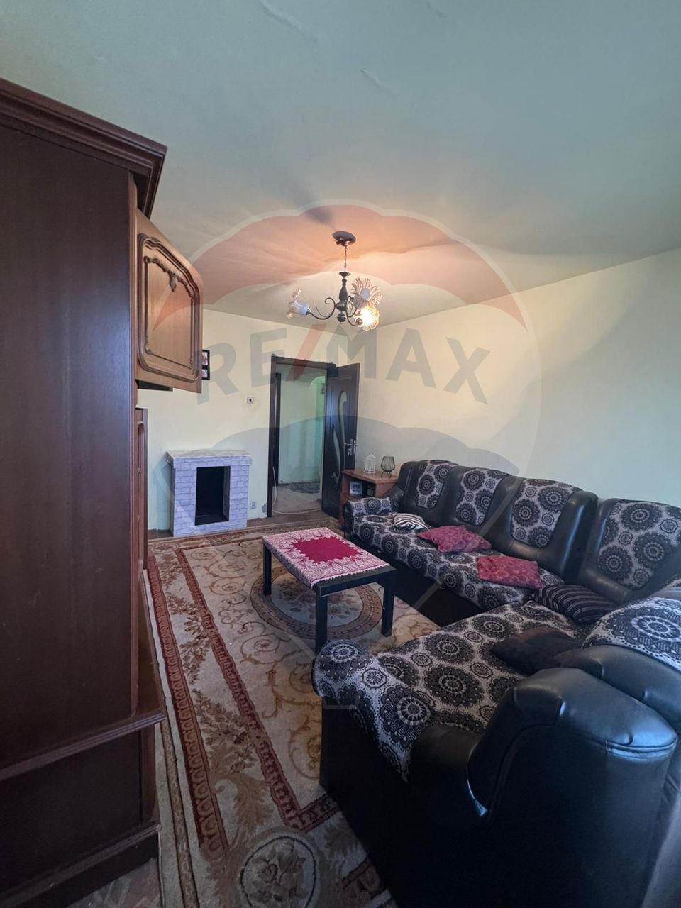 2 decomandate Craiovita, liber, spatios, zona buna, 54mp, bloc 1987