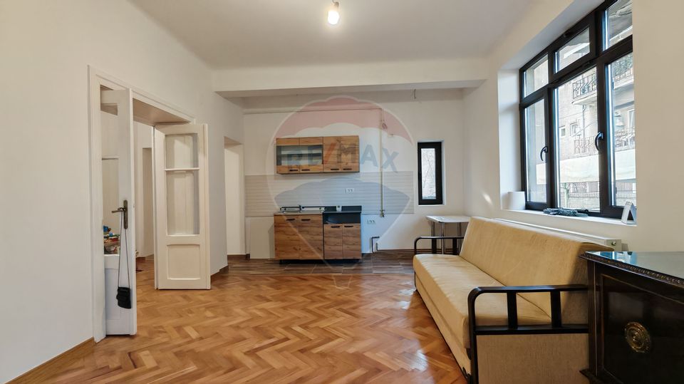 Spatiu de birou de inchiriat zona Domenii - apt cu 3 camere
