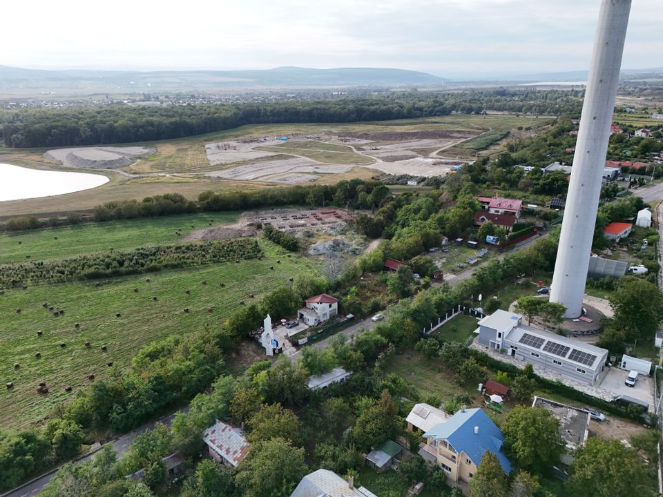 Casa/spatiu comercial de vanzare - Bogdan Voda Bacau