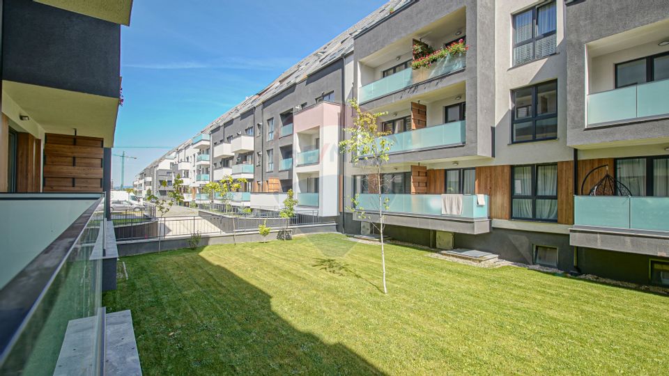 3 room Apartment for sale, Tractorul area