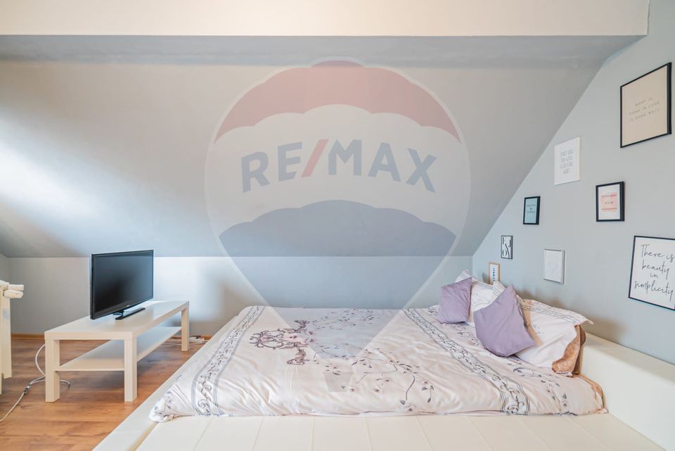 8 room House / Villa for sale, Central area