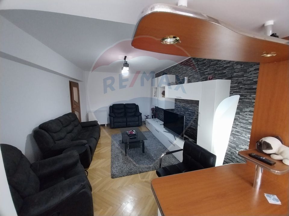 Apartament cu 3 camere  Promenada- Calea Severinului-Toporasi