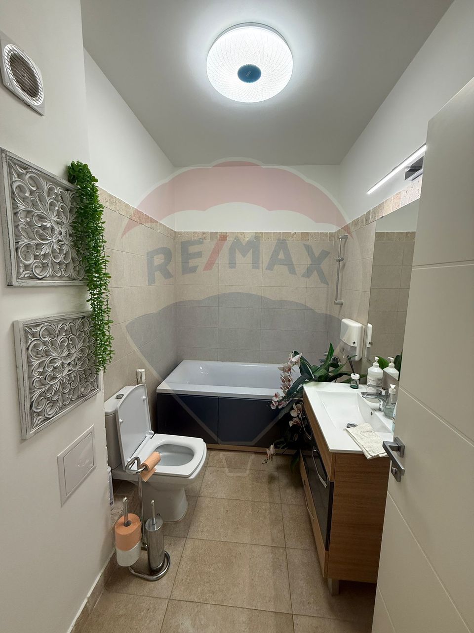 3 room Apartment for rent, Herastrau area