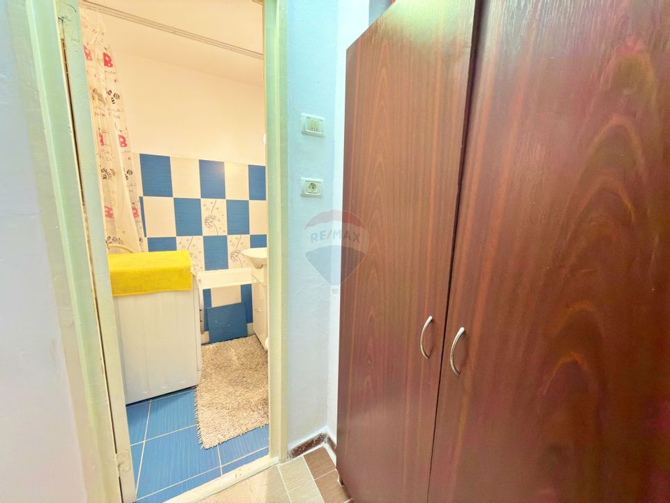 De inchiriat garsonieră (Micalaca, strada Simfoniei)