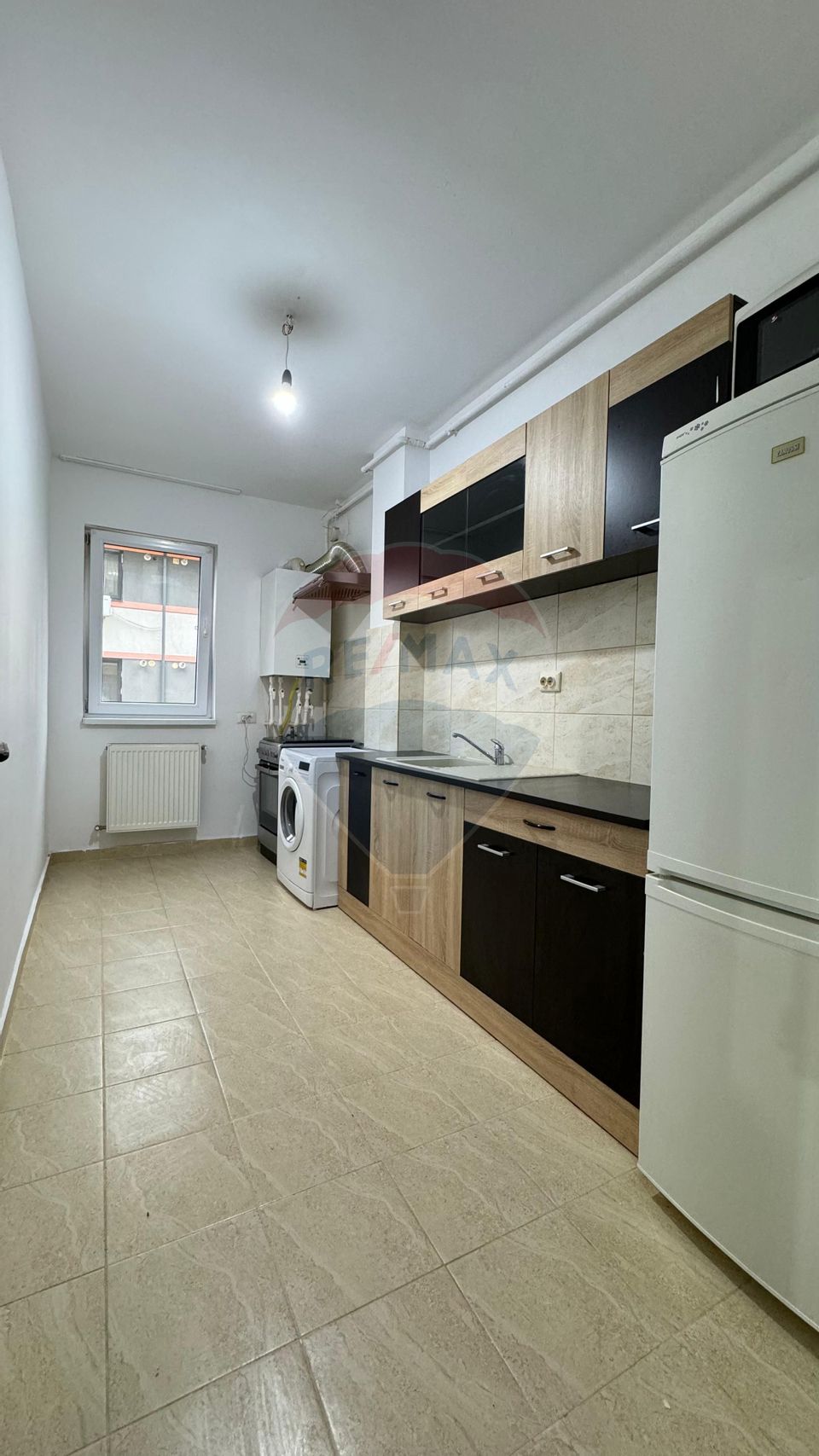 Apartament cu 3 camere de vânzare