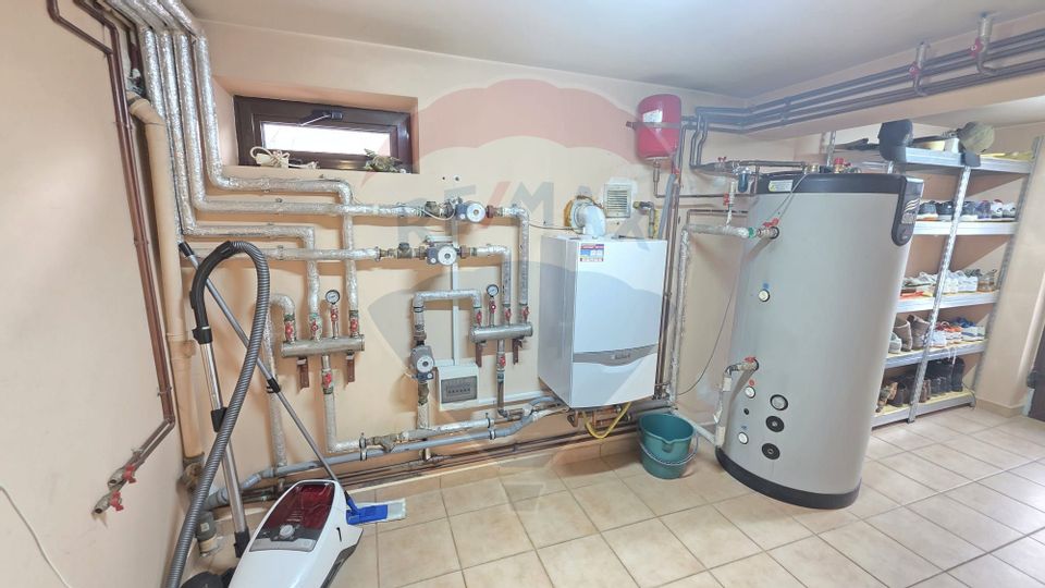 7 room House / Villa for sale, Nord-Est area