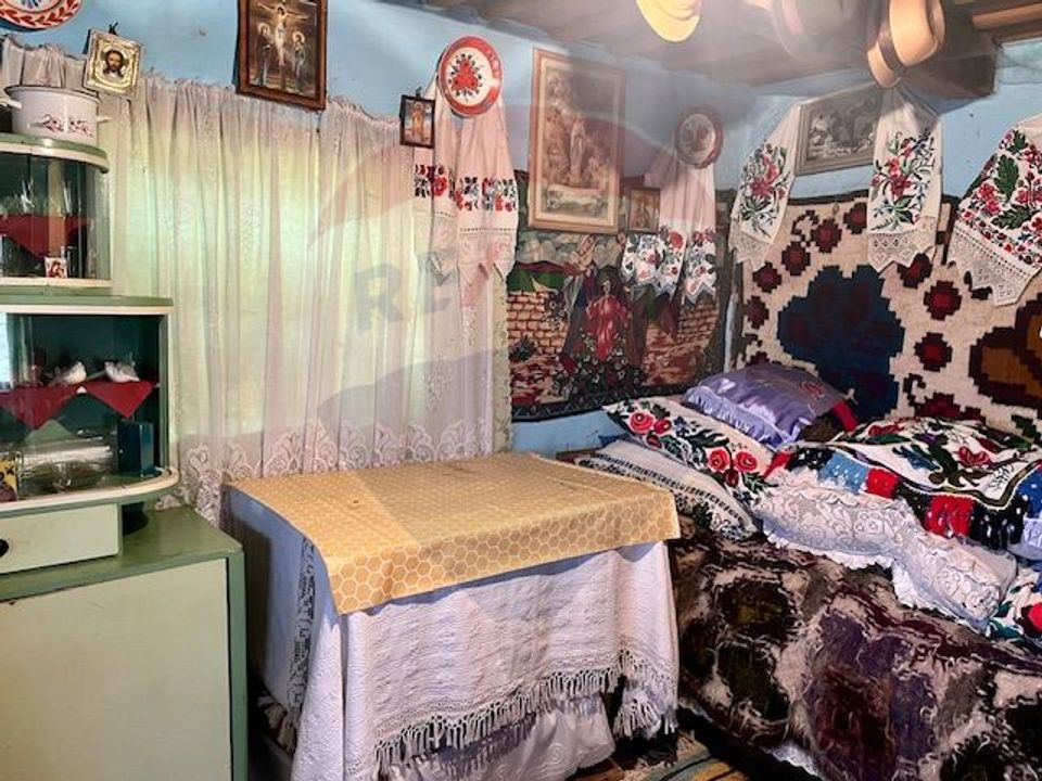 Casă / Vilă cu 2 camere de vânzare