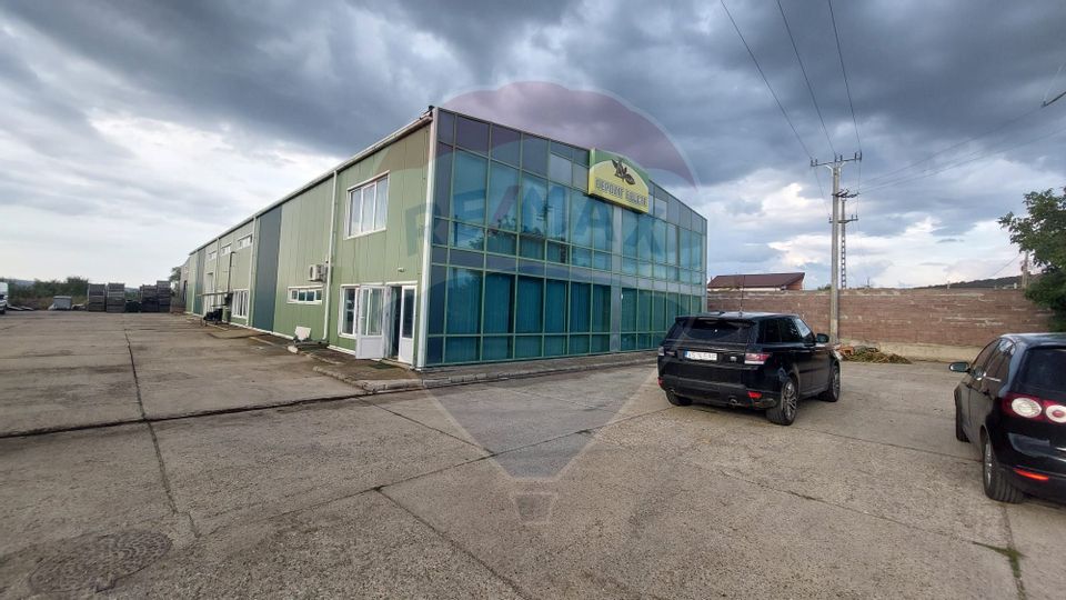 Spațiu industrial de 880mp de vânzare