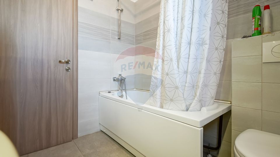 Apartament de 2 camere de închiriat în zona Tractorul