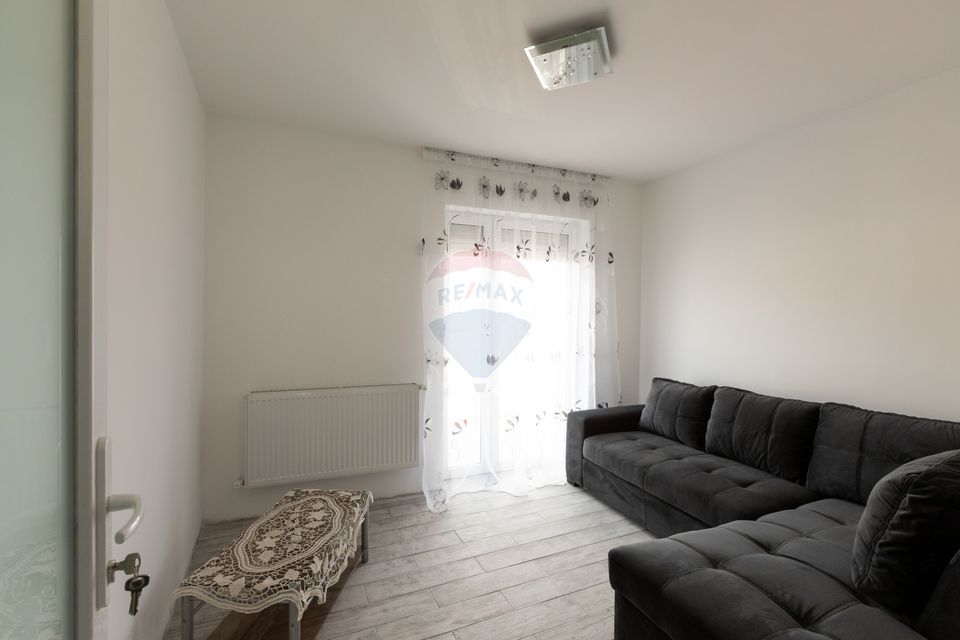 Casă / Vilă cu 6 camere de vânzare