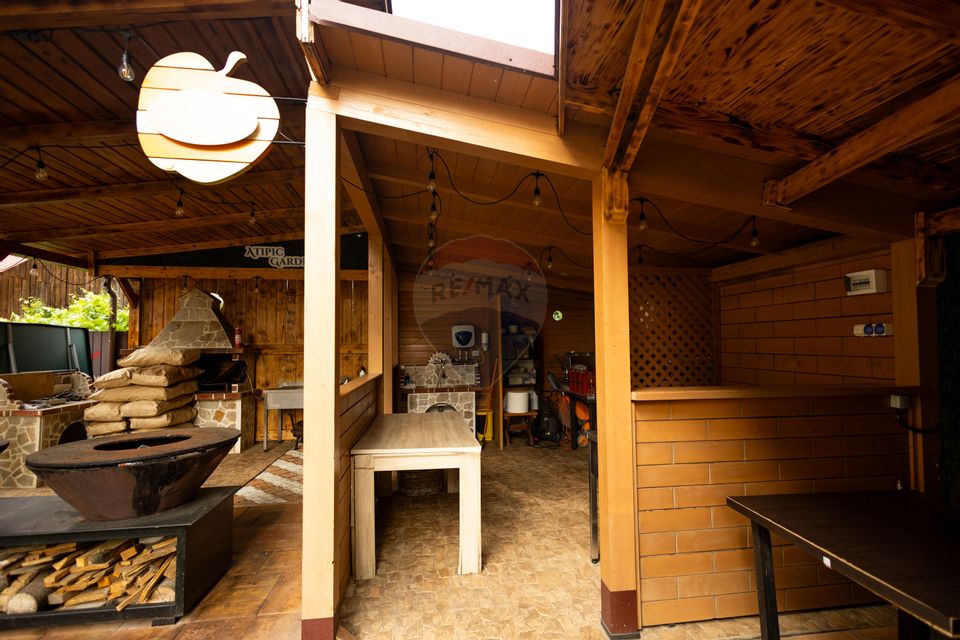 Casa spatioasa de vanzare