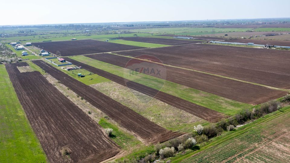 Vanzare teren intravilan 500 mp Sabareni /  Strada Orhideelor