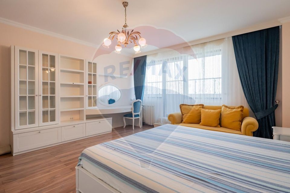 Penthouse de vanzare in Mamaia vedere frontala lac si marea Neagra