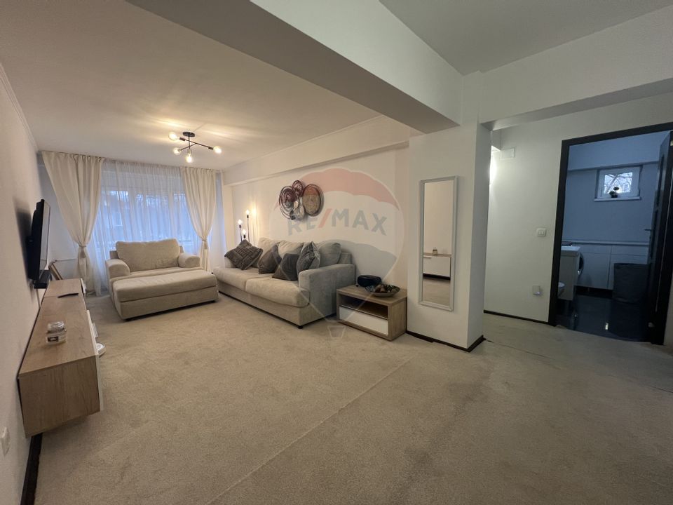 Apartament cu 4 camere, de închiriat, în zona Mega Image Rogerius
