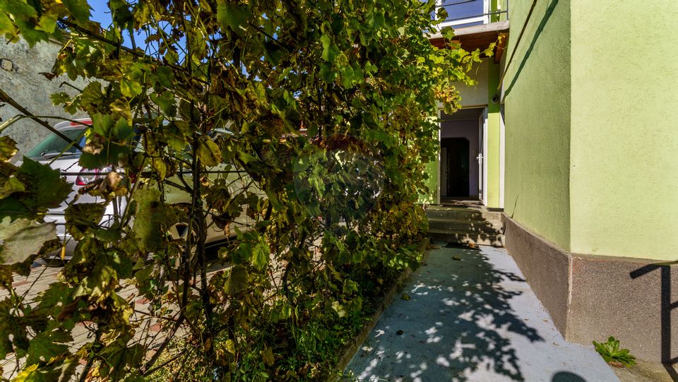 Vilă cu 8 camere de vânzare str Septimiu Albini, Gheorgheni