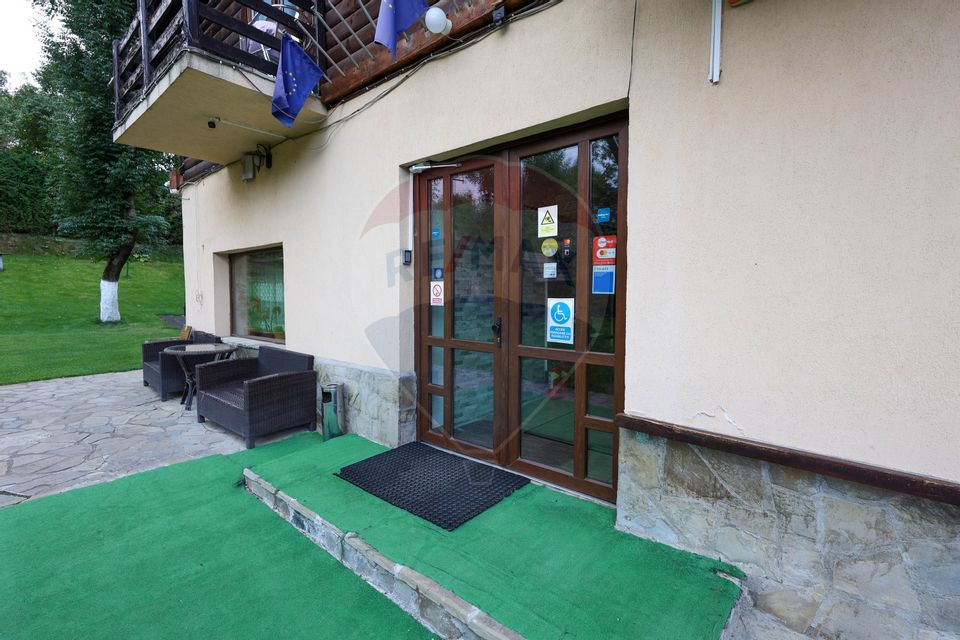 12 room Hotel / Pension for sale