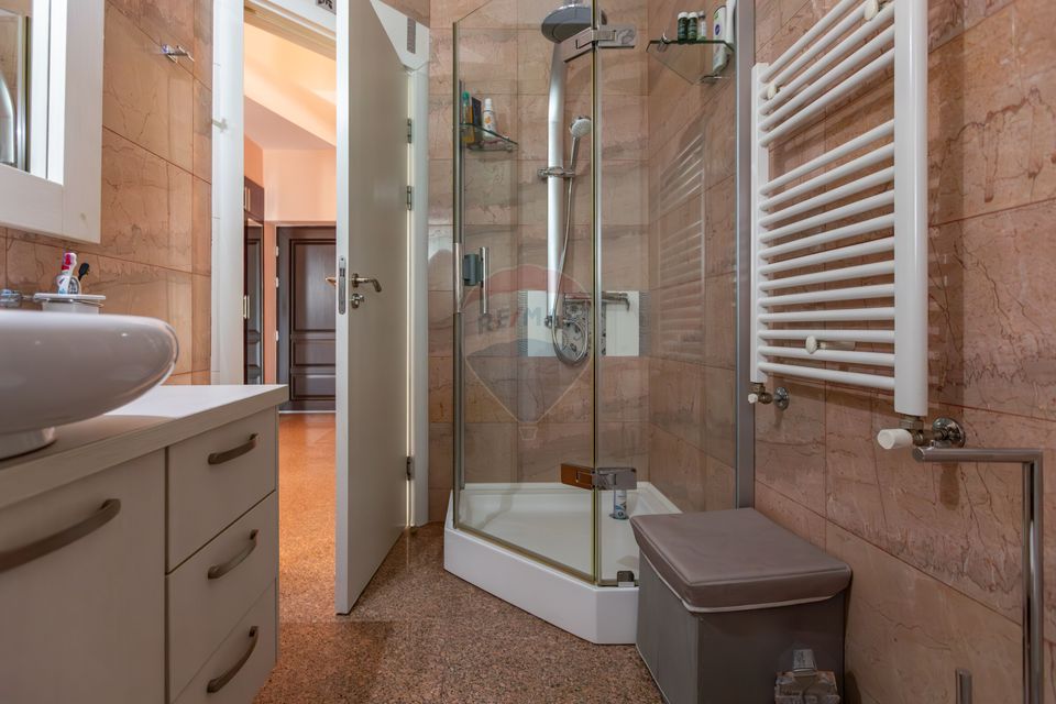 4 room Apartment for sale, CFR area