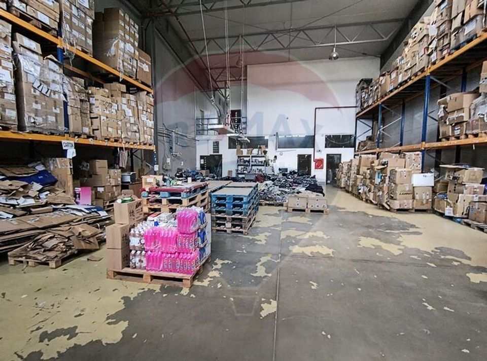 Spațiu industrial de 3,600mp de vânzare