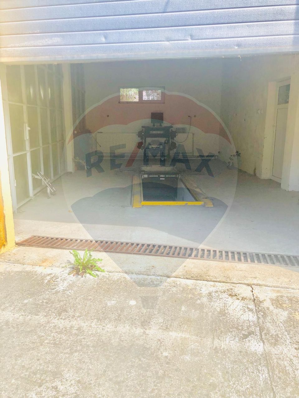 432sq.m Industrial Space for rent, Semicentral area