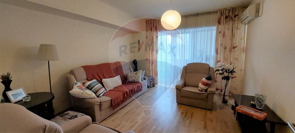 Apartament cu 3 camere de închiriat în zona Colentina