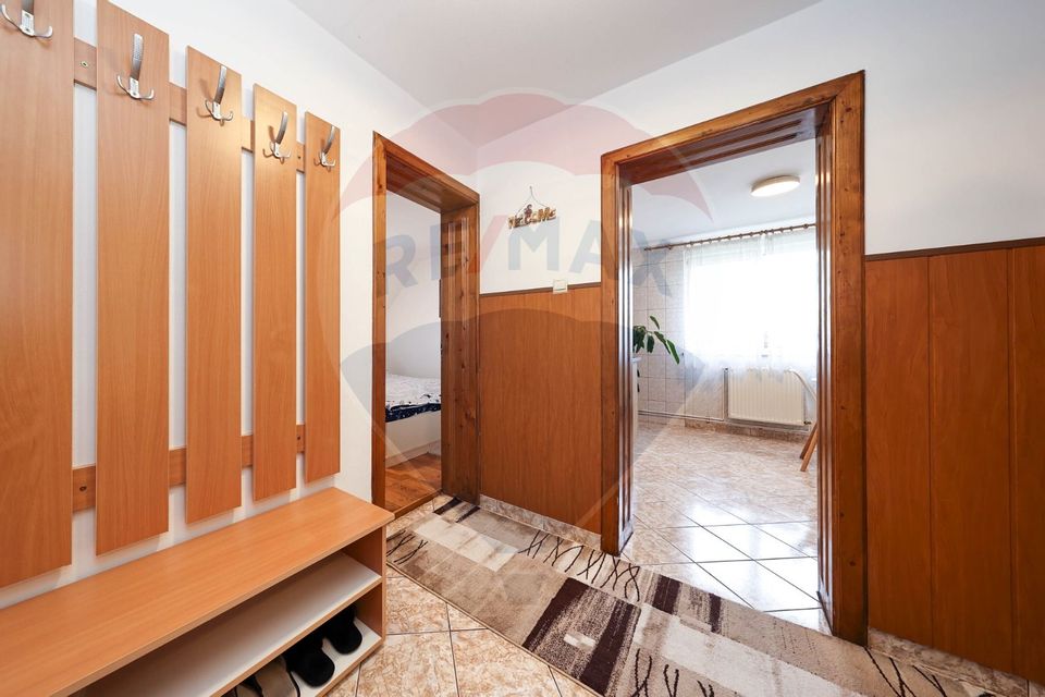 8 room House / Villa for sale, Stefan cel Mare area