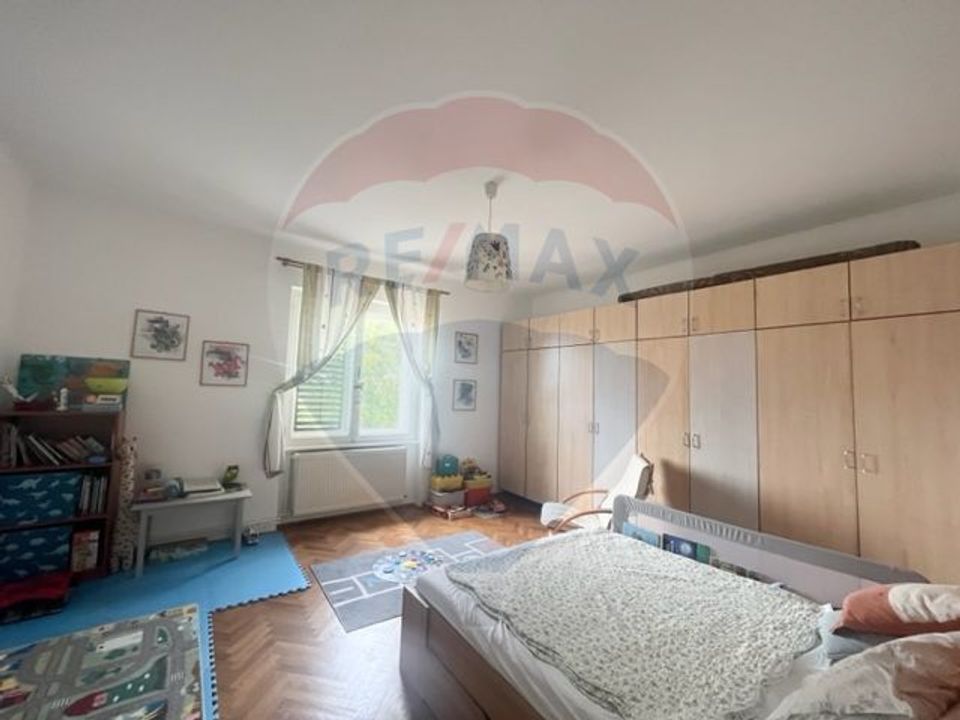 Apartament de inchiriat sttr. Gales, Parc Sub Arini