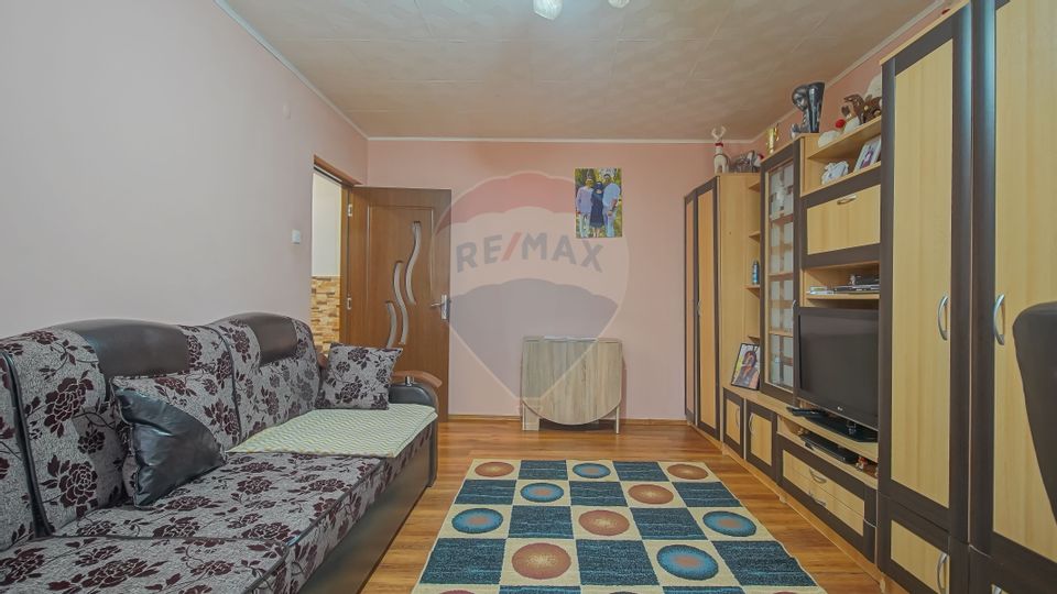 De vanzare apartament 3 camere - comision 0% cumparator