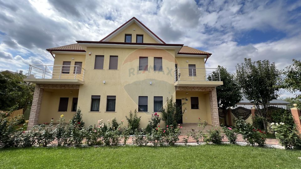 9 room House / Villa for sale, Nord area