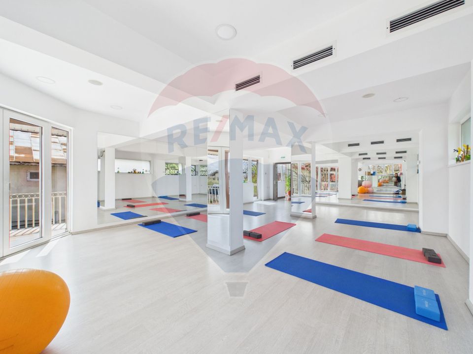 608sq.m Commercial Space for sale