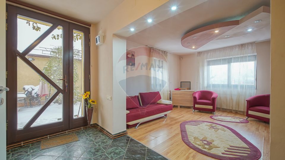 Apartament în casă, 2 camere, de închiriat, Sânpetru