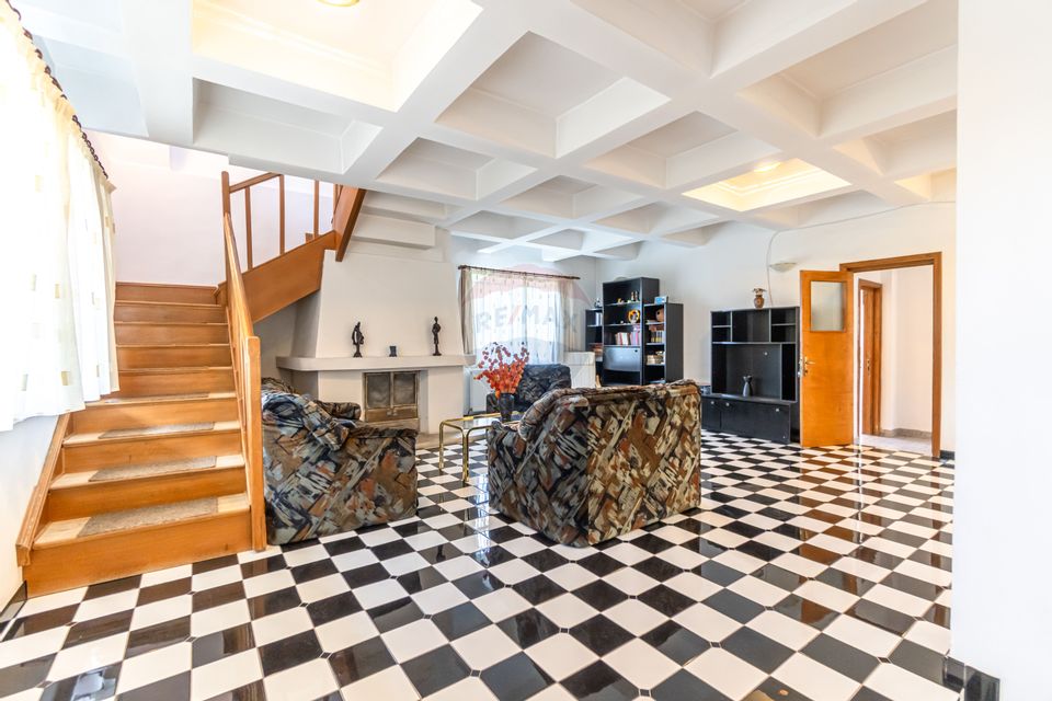 7 room House / Villa for sale