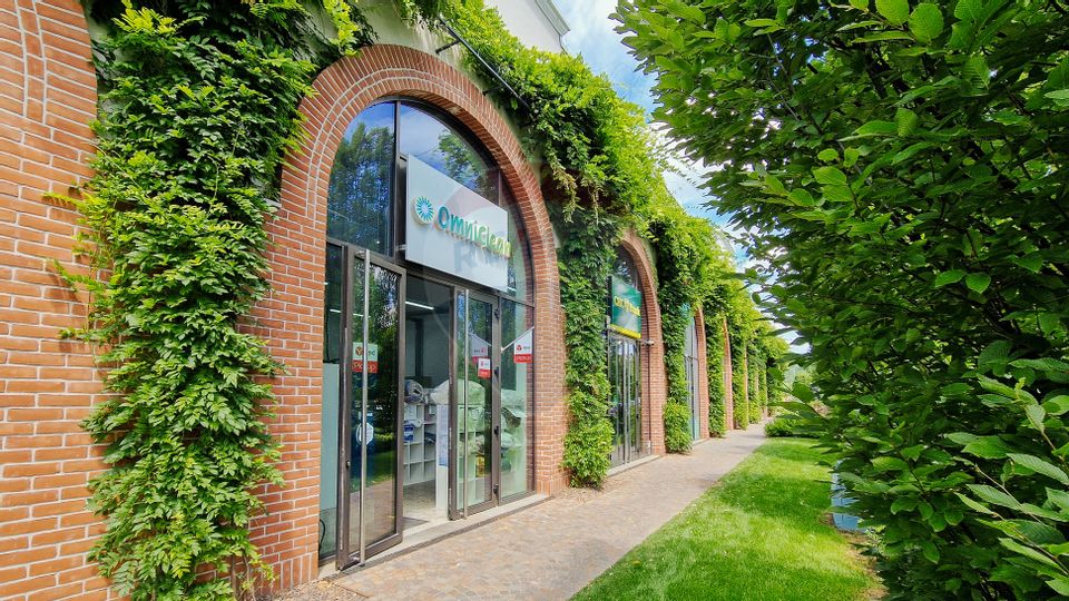 500sq.m Commercial Space for sale, Palat area