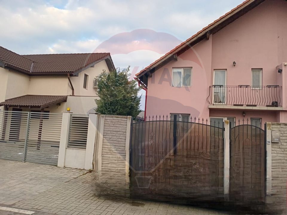 4 room House / Villa for sale