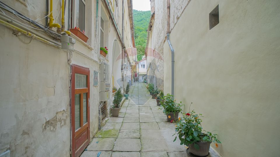 REZERVAT! Apartament renovabil, în Centrul istoric