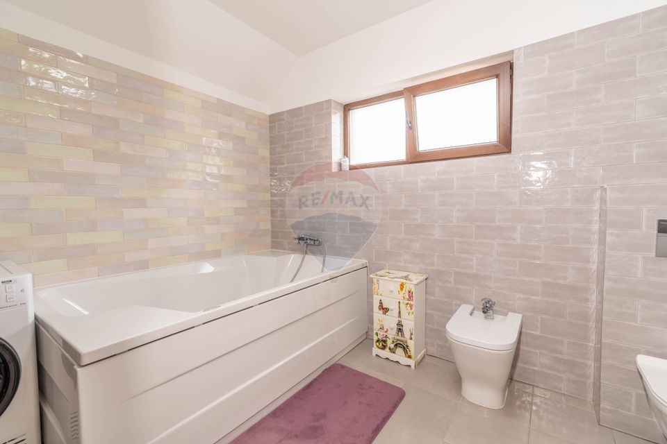 4 room House / Villa for sale