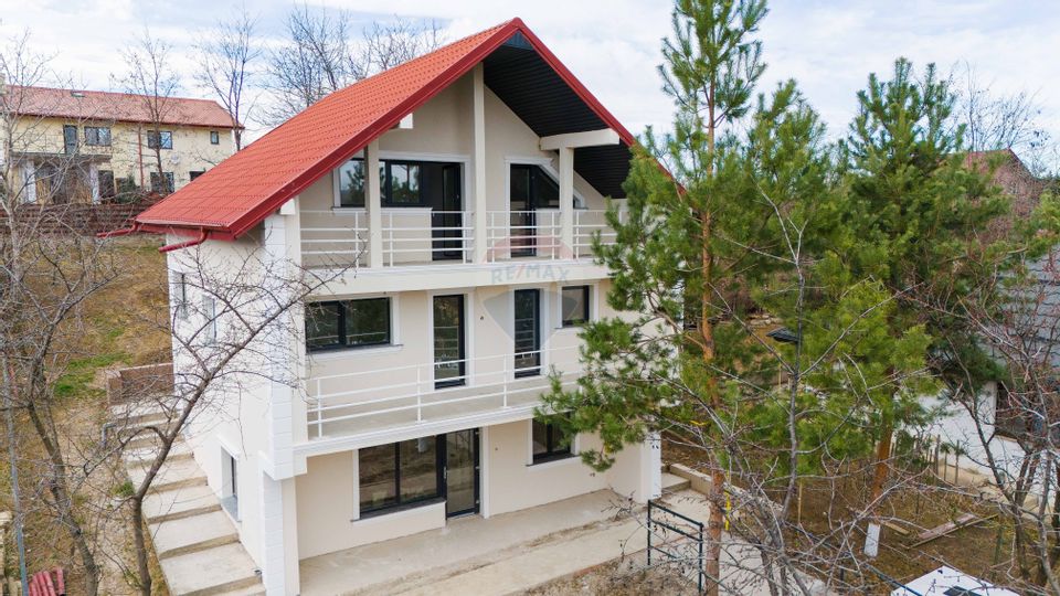 5 room House / Villa for sale