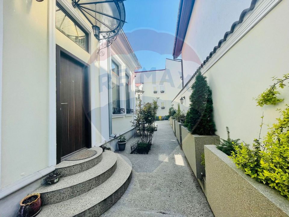 Apartament 2 camere de inchiriat si curte ultracentral Constanta