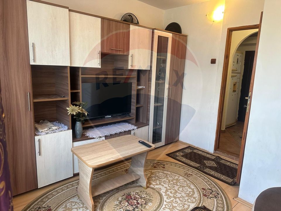 Garsoniera de  de vânzare în strada Calea Moinesti