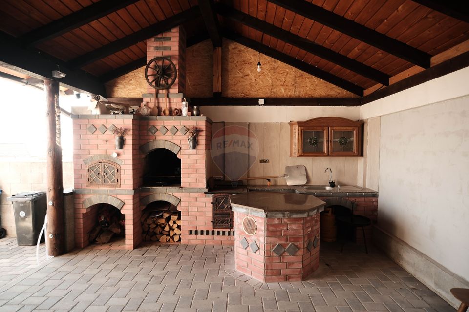 4 room House / Villa for sale