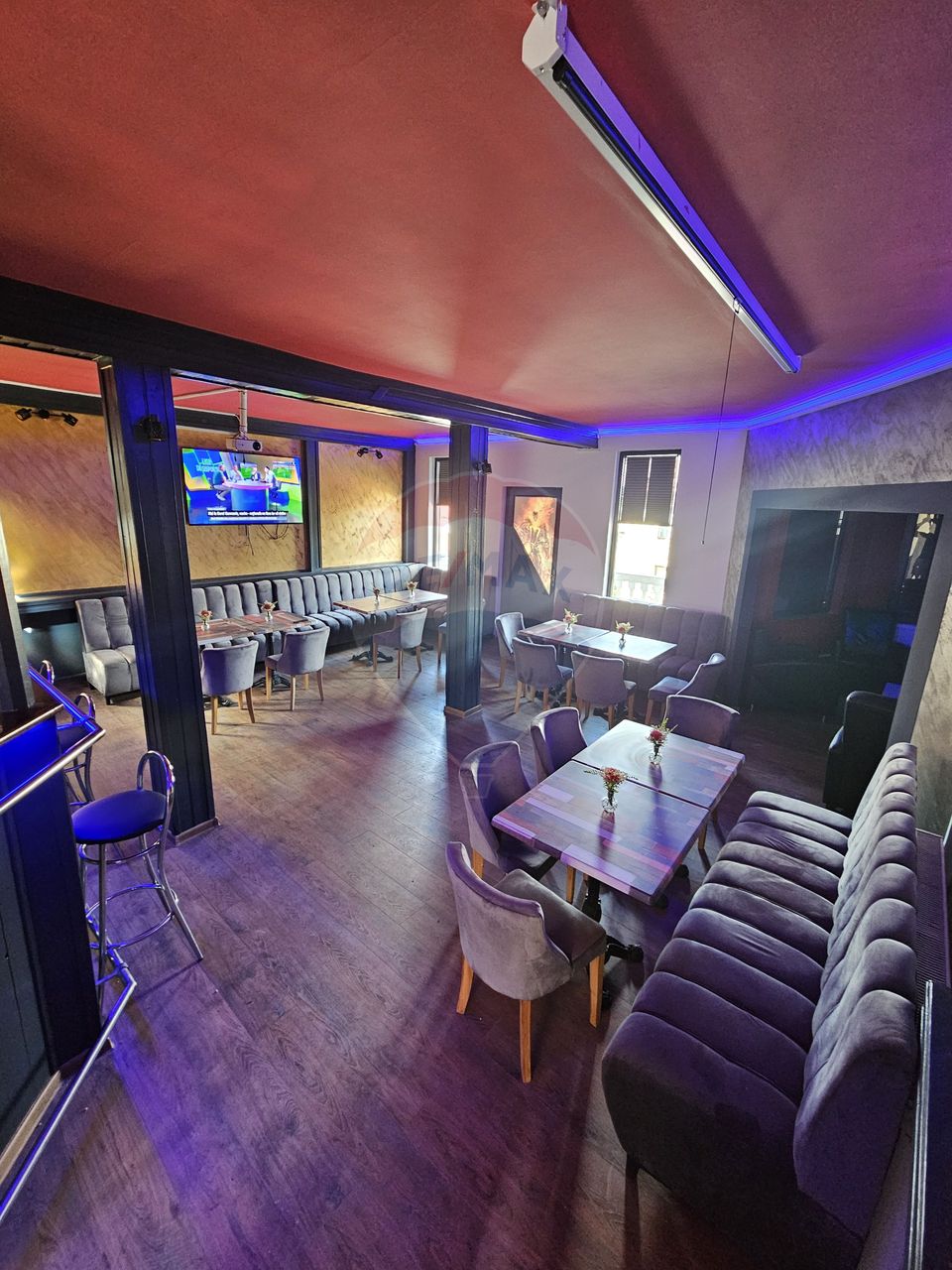 180sq.m Commercial Space for rent