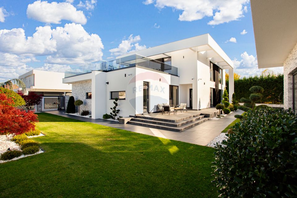 Vilă de lux stil mediteranian de vânzare zona Aradul Nou-Tabacovici