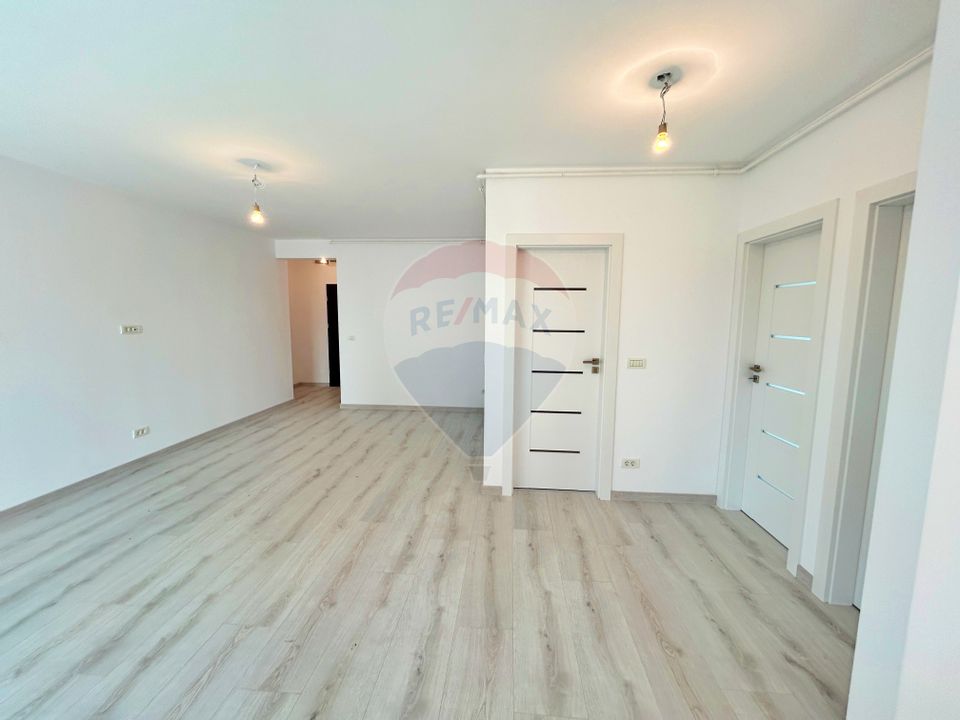 Apartament cu 3 camere de vânzare Adora Park/Arad