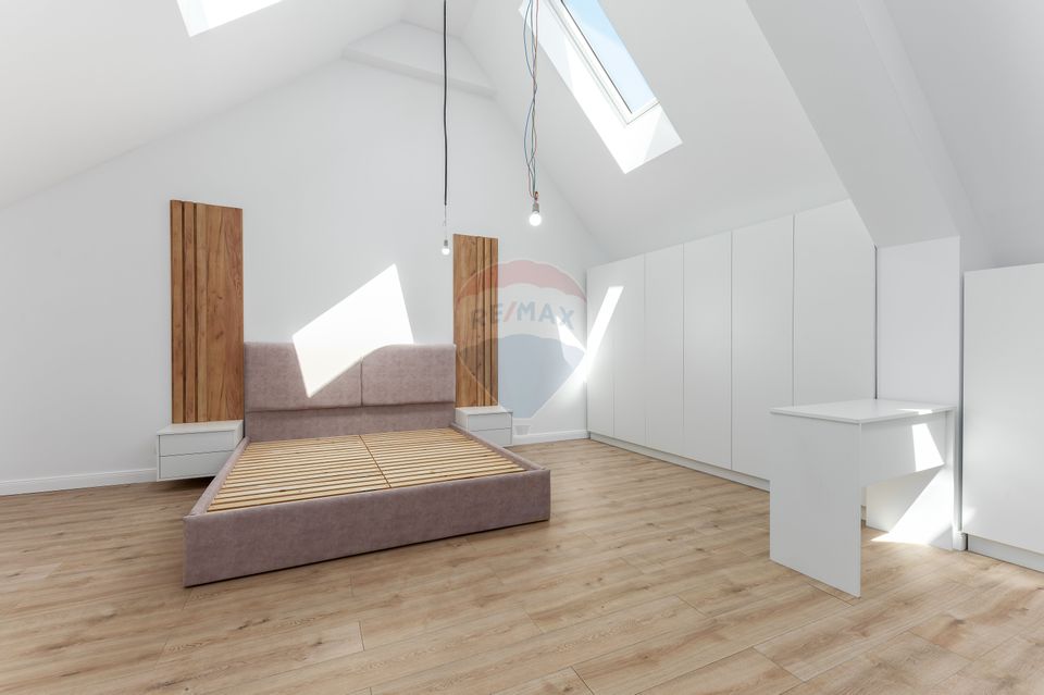 Vânzare Vilă cu 5 camere, curte si parcare de vânzare in TUNARI